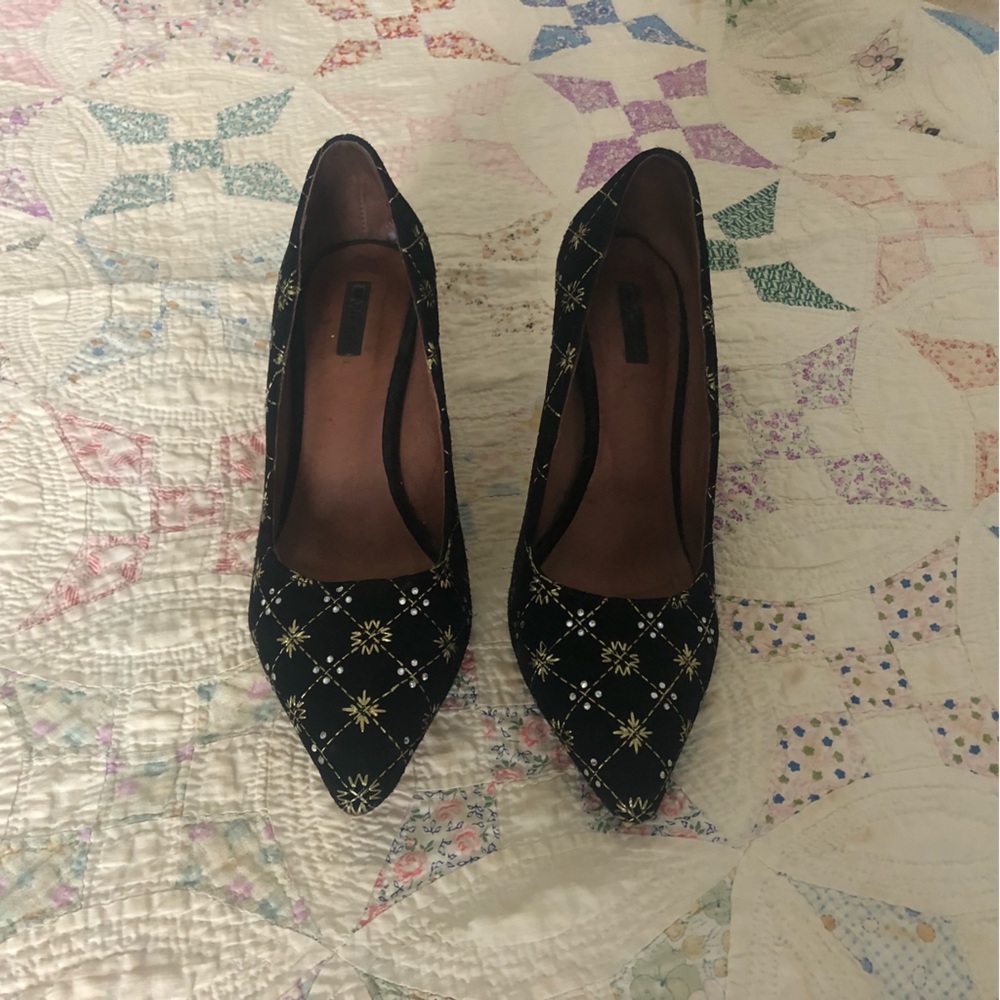 Anthropologie Matiko Suede Pumps